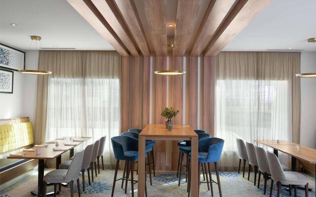 Hampton by Hilton Dubai Al Barsha