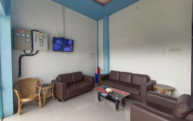 OYO 92207 Hotel Koperasi