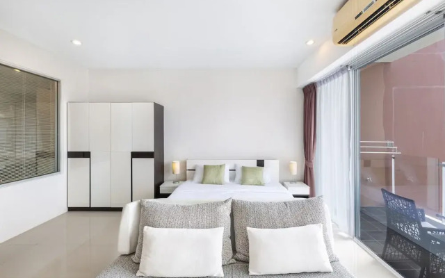 Studio in Chic Condo in Karon A510