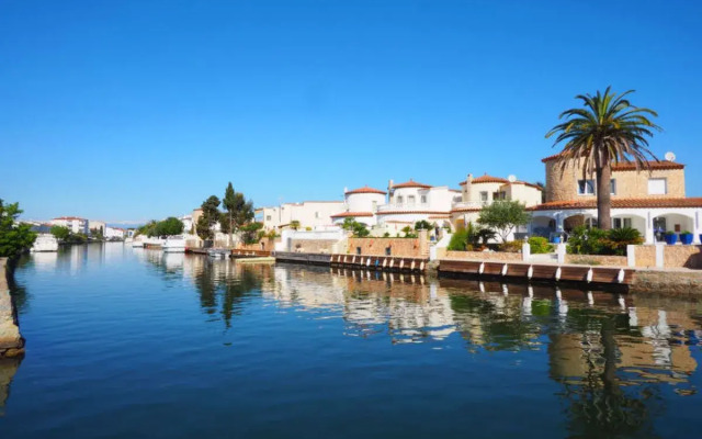 Port Empuries 10747