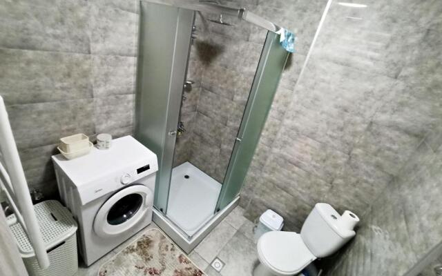 Sunny Studio With Balcony