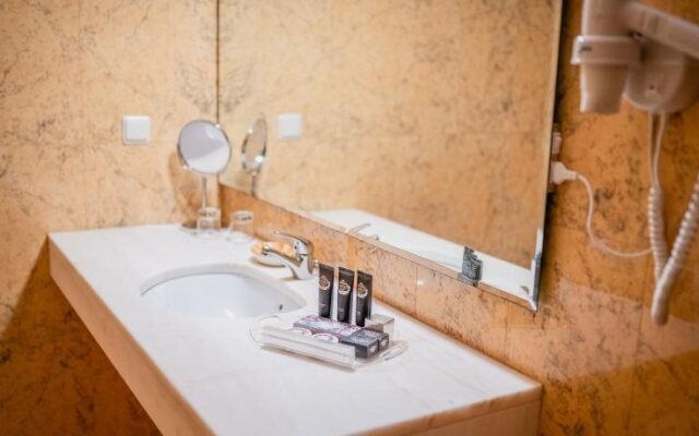 Casa Amarela TH & National Monument