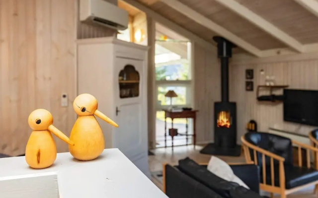 6 Person Holiday Home in Hals