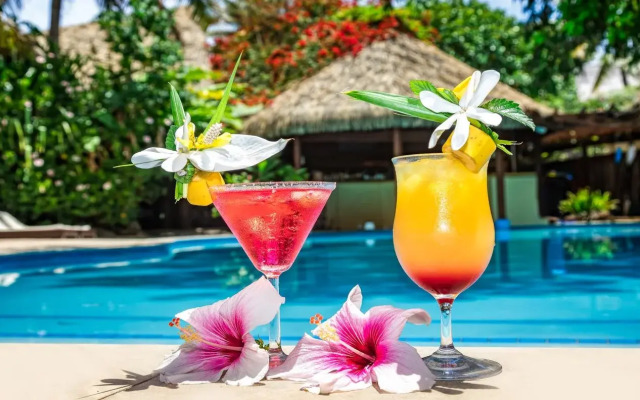 Sanctuary Rarotonga-On the beach - Adults Only