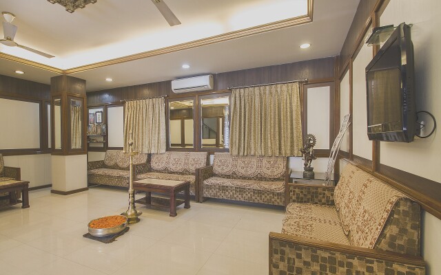 OYO Flagship 983 Hotel Surya Residency