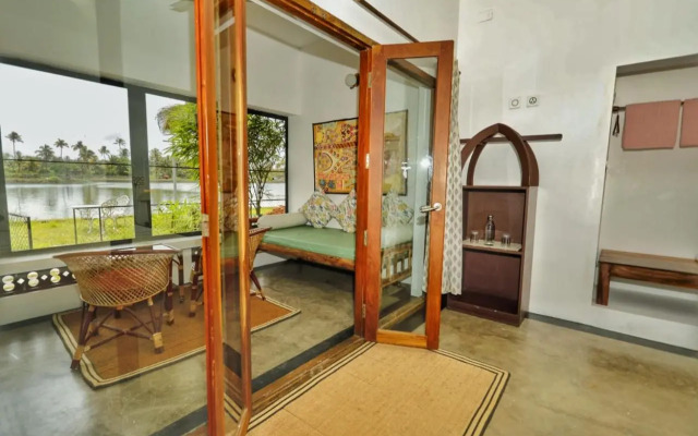 Vala House