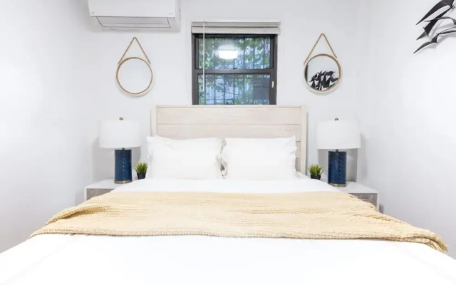 26-1c Gramercy Large 1BR WD