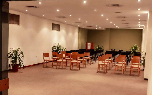 Raices Esturion Hotel