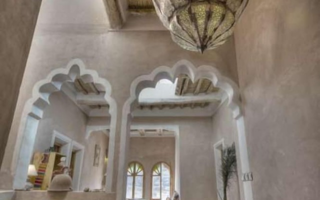 Kasbah Agoulzi