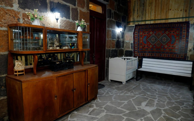 Onoyi Tun Guest House