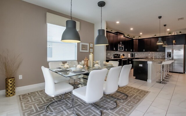 Storey Lake - 4725 Sleepy Hollow Drive