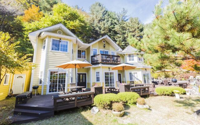 Yangpyeong Island in Forest Pension