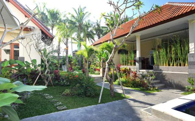 巴厘岛艾里苏卡瓦地苏塔美莎丽99号酒店(Airy Sukawati Sutami Gunung Sari 99X Bali)