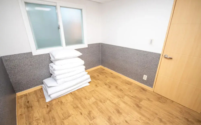 Hyundai Elliot Hotel and Resort