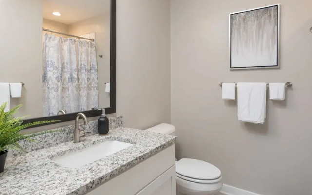 Center City Apartments by Barsala