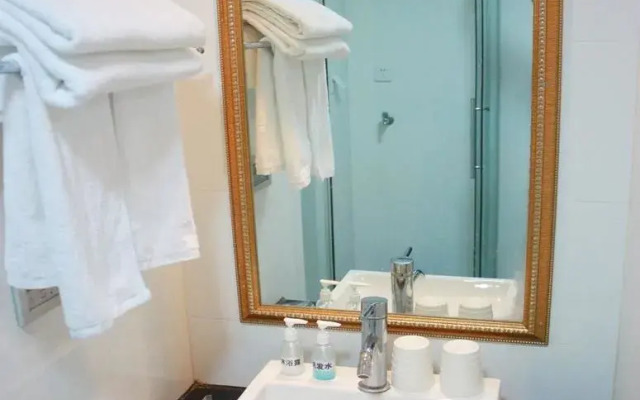 Wanghai Holiday Hotel