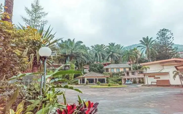 Oyo 2307 Wisma Laguna Village