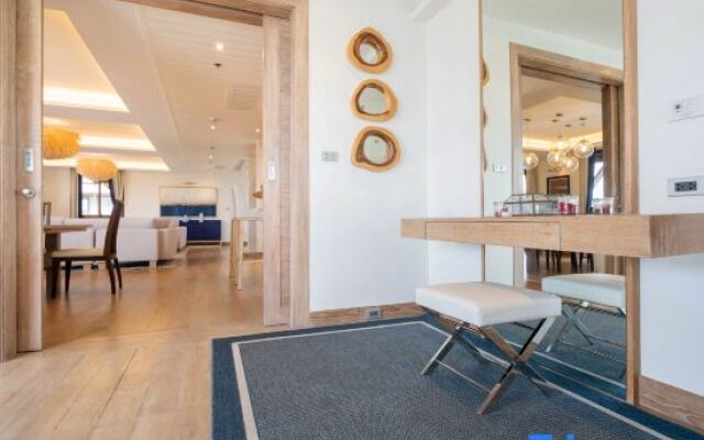 Phuket Seaview with Pool and Rooftop 4 Bedroom Skyvilla