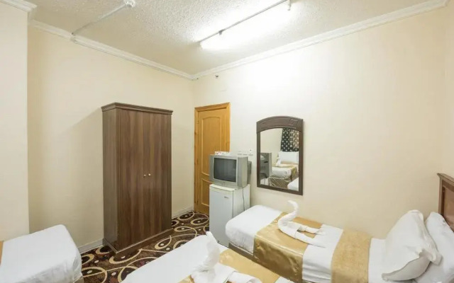 Al-Mukhtara Tower - Economy