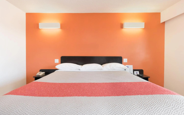 Motel 6 Fort Nelson, BC