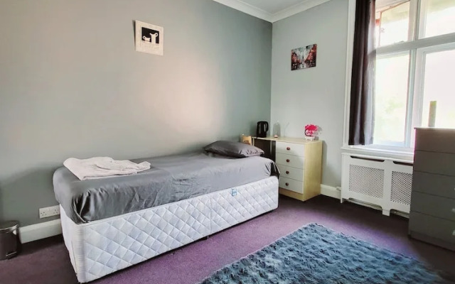 Silver Road Deluxe Retreat in Norwich