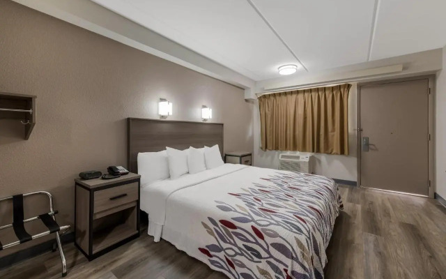 Red Roof Inn Hickory