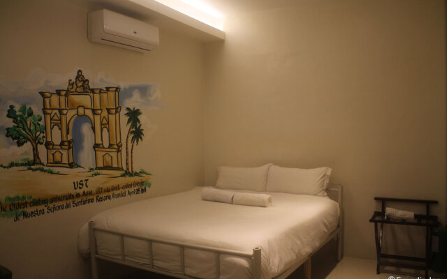 Tambayan Capsule Hostel