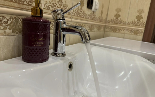 Апартаменты на улице Джамбула 27