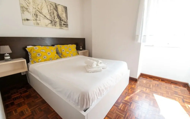 Steps to Beach 4beds -ac, Self Check-in, 2024 Reno