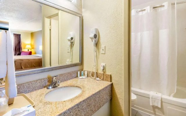 Ramada Limited Manchester Tn
