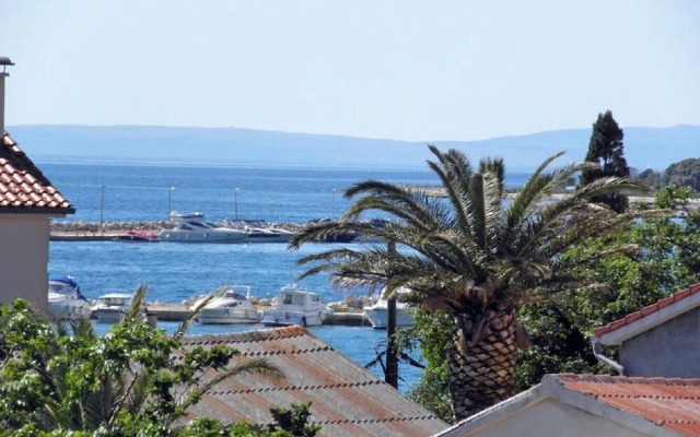 Ivan - Great Location - A2