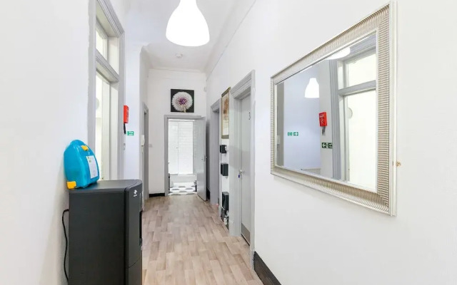 Oakshaw Guesthouse - Glasgow Airport
