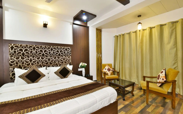 Kapoor Resort