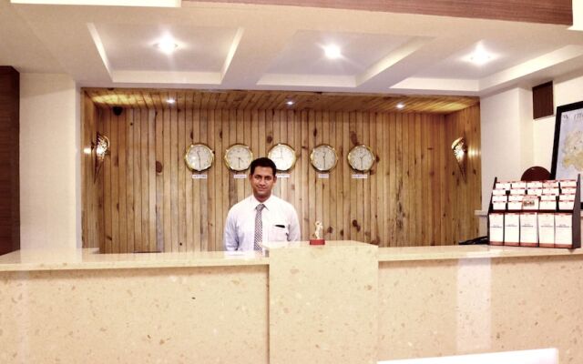 Royal Windsor Hotel