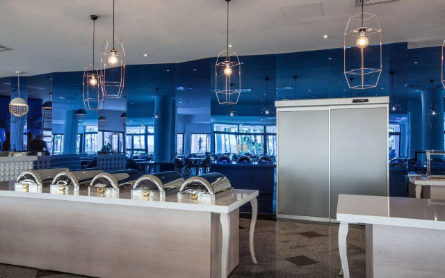 Anastasia Waterpark Beach Resort