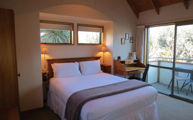 Te Wanaka Lodge – Guest Rooms – Wanaka