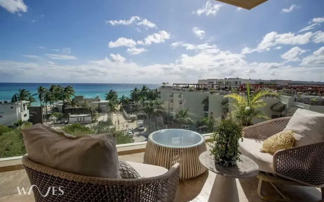 3 Br. Ocean Front PH With Stunning Views