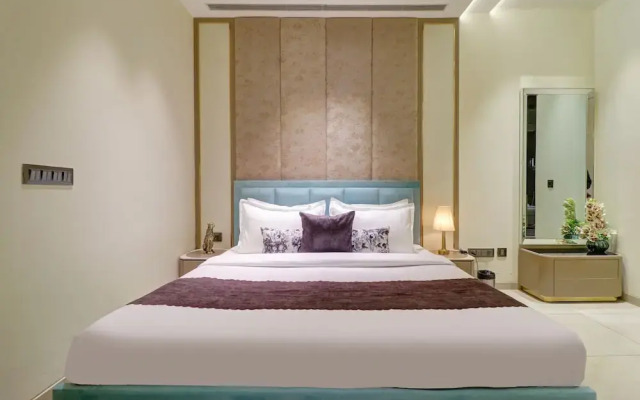 Saltstayz Premier - Mohali Chandigarh