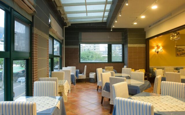 Muen Hot Spring Hotel