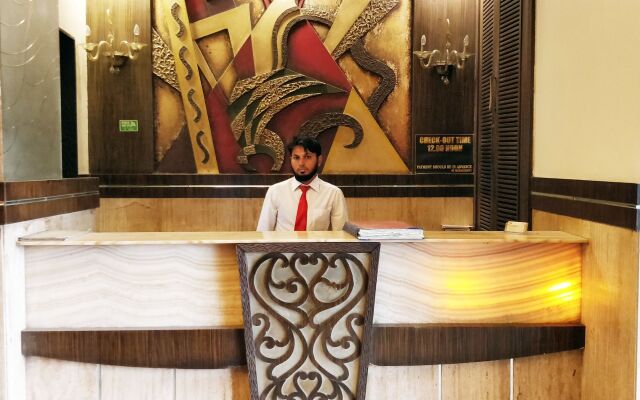 Hotel Kamran Residency - Near US Embassy