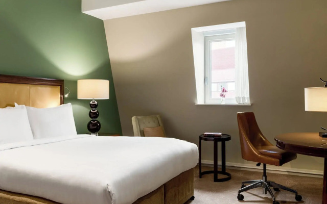 St. Pancras London, Autograph Collection ®