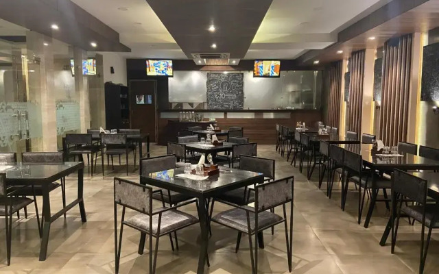Ka10 SQUARE HOTEL & BANQUETS