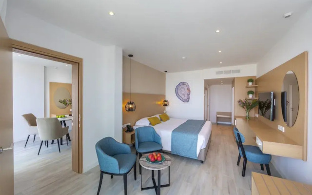 Leonardo Crystal Cove Hotel & Spa by the sea