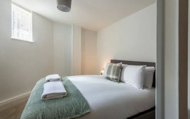 Park Row Apartment
