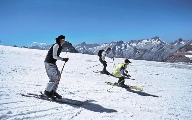 Hôtel Les 2 Alpes L'Orée Des Pistes