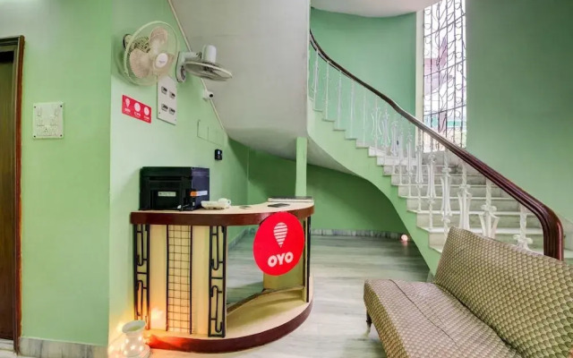 OYO Flagship 661 Karunamoyee Station