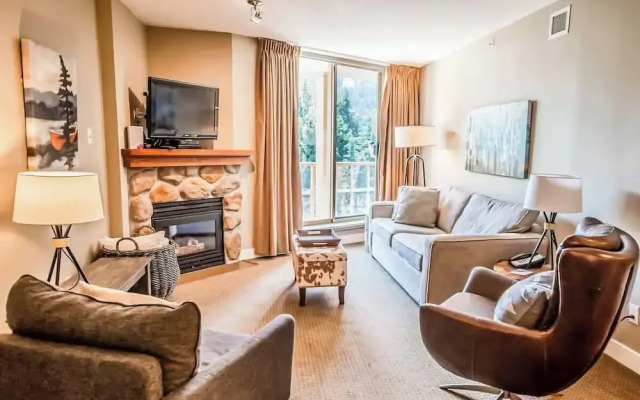 Cascade Lodge - Beautiful One Bedroom Suite 226