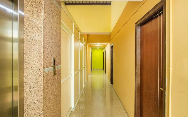 OYO 16937 Alankar Residency