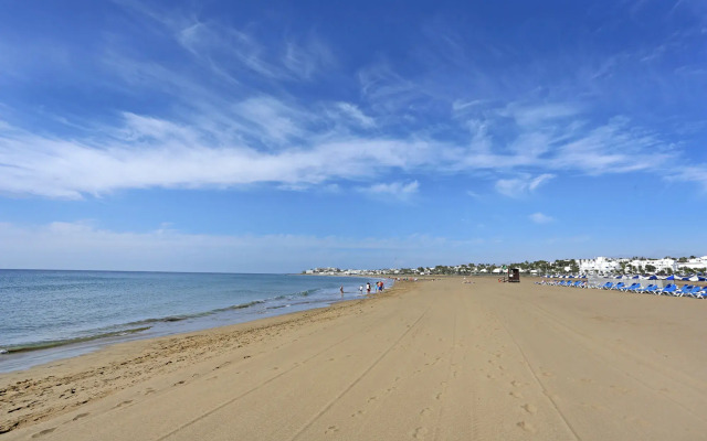 Aequora Lanzarote Suites