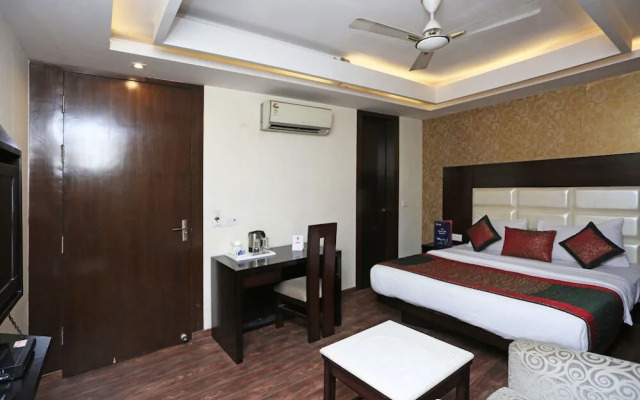 Lohias Hotel by OYO Rooms